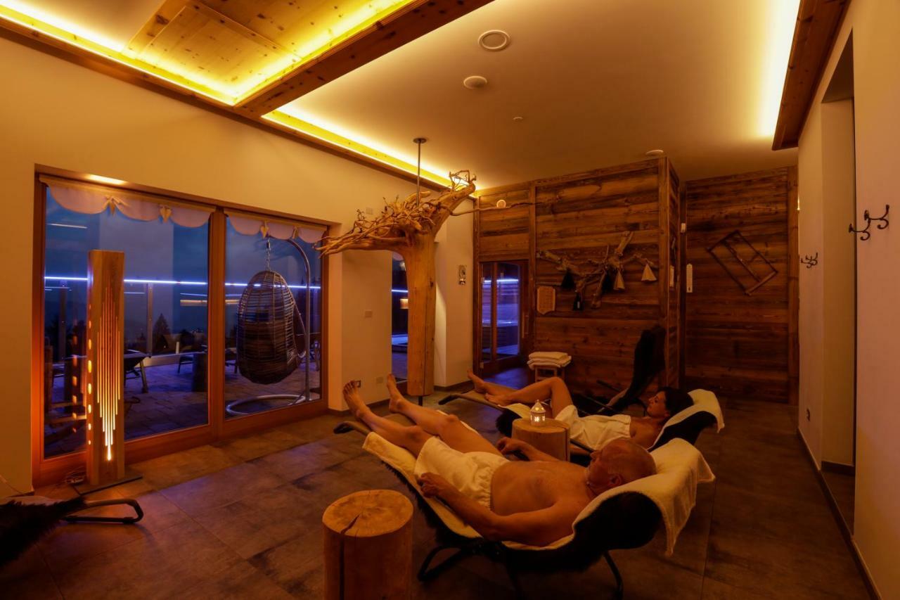 Hotel Garni & Wellness Anderle Vignola  Exterior foto